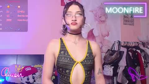 Snapshot of moonfiredance chatting on 12-21-25, 02:41 Nicky online show from 12-21-25, 02:41