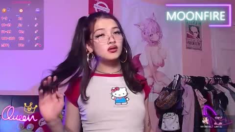 Snapshot of moonfiredance chatting on 12-23-25, 02:31 Nicky online show from 12-23-25, 02:31