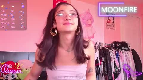 Snapshot of moonfiredance chatting on 01-08-26, 02:41 Nicky online show from 01-08-26, 02:41