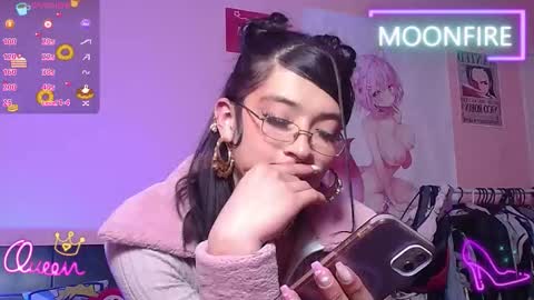 Snapshot of moonfiredance chatting on 01-11-26, 03:11 Nicky online show from 01-11-26, 03:11