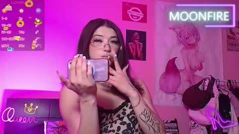 Snapshot of moonfiredance chatting on 02-21-26, 09:43 Nicky online show from 02-21-26, 09:43