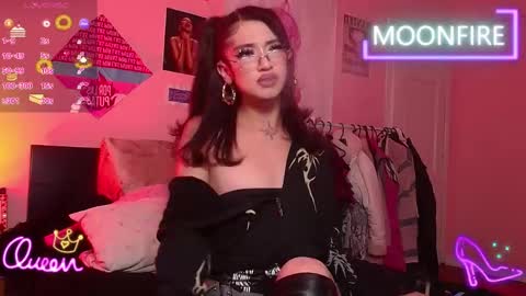 Nicky  online show from 04-22-26, 05:43