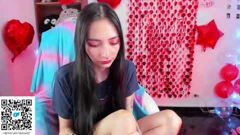 Snapshot of moonlady_ chatting on 02-15-25, 03:42 MOON  online show from 02-15-25, 03:42