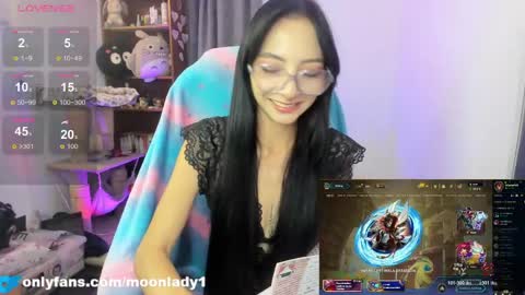 MOON  online show from 03-24-26, 11:32