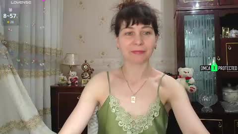 Snapshot of moonlight_88888 chatting on 06-09-26, 01:28 Moonlight 88888 online show from 06-09-26, 01:28