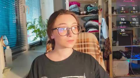 Snapshot of moonlight__lovers chatting on 02-27-25, 12:56 Dana online show from 02-27-25, 12:56