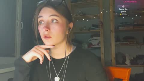 Snapshot of moonlight__lovers chatting on 01-18-26, 08:56 Dana online show from 01-18-26, 08:56