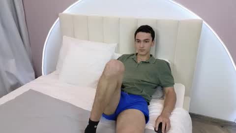 Snapshot of moonlinskinn chatting on 11-23-25, 08:03 Stan online show from 11-23-25, 08:03