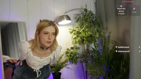 Asuna online show from 03-05-26, 03:19