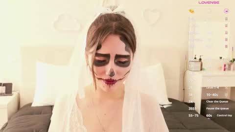 Snapshot of moonlitediva chatting on 10-31-25, 06:47 Cristy online show from 10-31-25, 06:47