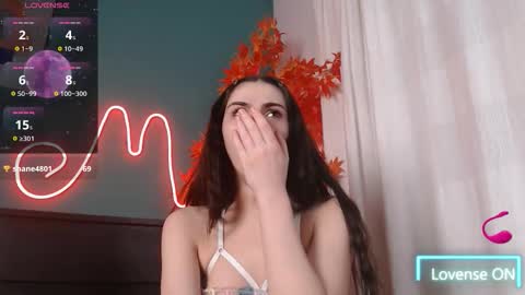 Snapshot of moonshard1 chatting on 01-07-26, 11:40 Moon Shard online show from 01-07-26, 11:40