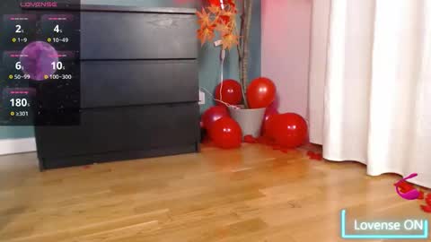 Snapshot of moonshard1 chatting on 02-26-26, 07:57 Moon Shard online show from 02-26-26, 07:57