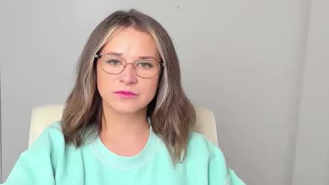 Snapshot of moonsusanna chatting on 11-28-25, 12:08 Susanna online show from 11-28-25, 12:08