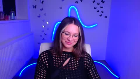 Snapshot of moonsusanna chatting on 12-04-25, 06:34 Susanna online show from 12-04-25, 06:34