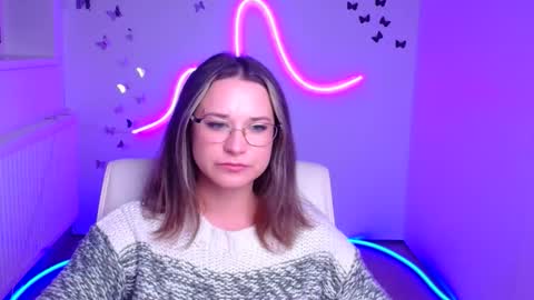 Snapshot of moonsusanna chatting on 12-05-25, 12:03 Susanna online show from 12-05-25, 12:03