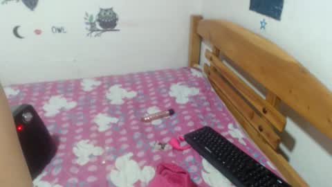 Snapshot of moontthbluee chatting on 09-18-25, 05:20 luna online show from 09-18-25, 05:20