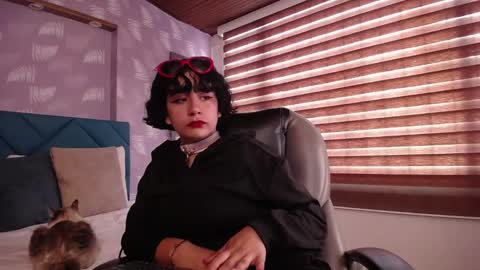 Michelle online show from 02-13-25, 04:07