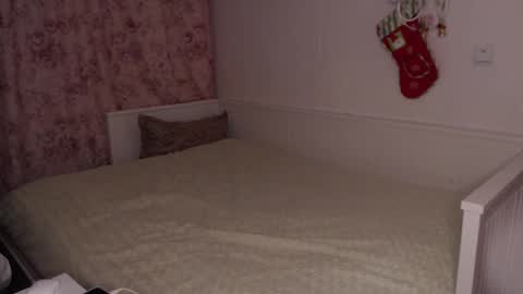 Snapshot of moore_alice chatting on 01-07-26, 12:24 moore_alice online show from 01-07-26, 12:24