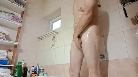 moos1 online show from 09-09-25, 04:45