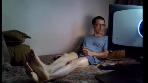 Snapshot of moovurey16 chatting on 06-18-26, 01:39 Alex online show from 06-18-26, 01:39