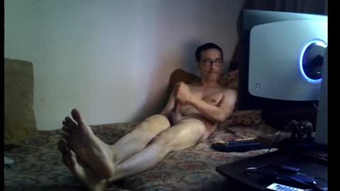 Snapshot of moovurey16 chatting on 06-25-26, 01:27 Alex online show from 06-25-26, 01:27