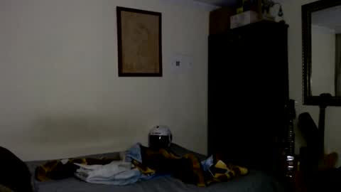 Abelardo online show from 10-13-25, 02:33