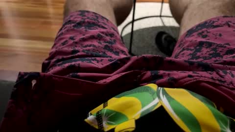 Me online show from 12-18-25, 12:00