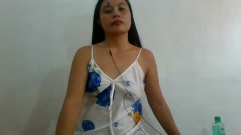 Snapshot of morena_girl31 chatting on 05-27-26, 01:57 morena_girl31 online show from 05-27-26, 01:57
