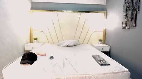 Snapshot of morenitodigno chatting on 10-12-25, 06:51 Mmorenito online show from 10-12-25, 06:51