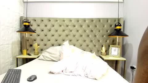 Snapshot of morenitodigno chatting on 10-28-25, 07:16 Mmorenito online show from 10-28-25, 07:16