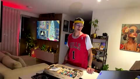   online show from 11-13-25, 01:15