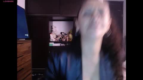 Snapshot of morganfacinating_7777 chatting on 11-21-25, 08:29 MORGAN online show from 11-21-25, 08:29