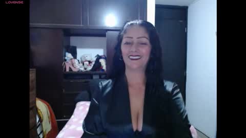 Snapshot of morganfacinating_7777 chatting on 12-15-25, 11:53 MORGAN online show from 12-15-25, 11:53