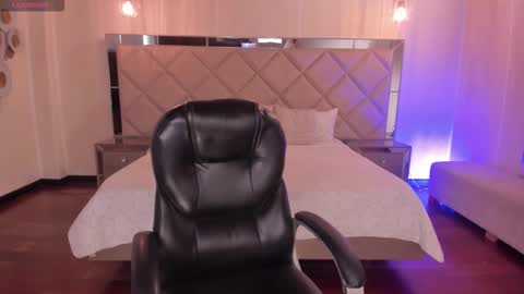 Morgan Hicks online show from 12-15-25, 07:51