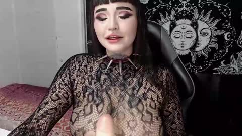 Morgan Moon online show from 11-12-25, 04:40