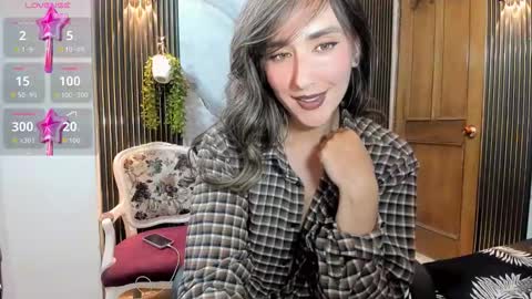 Snapshot of moriahhoe chatting on 11-20-25, 07:24 Moriah online show from 11-20-25, 07:24