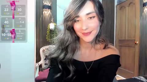 Snapshot of moriahhoe chatting on 11-24-25, 07:46 Moriah online show from 11-24-25, 07:46