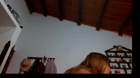 Snapshot of moritamori chatting on 11-13-25, 04:22 Morita online show from 11-13-25, 04:22