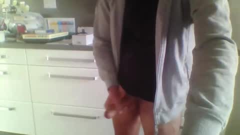 Snapshot of morningfunn chatting on 10-24-25, 10:33 morningfunn online show from 10-24-25, 10:33