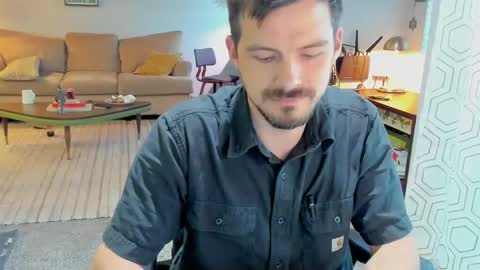 Snapshot of morningwood_8890 chatting on 09-11-25, 11:16 Dylan online show from 09-11-25, 11:16