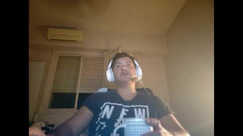 Snapshot of morocho777 chatting on 02-10-25, 04:08 Bruno online show from 02-10-25, 04:08