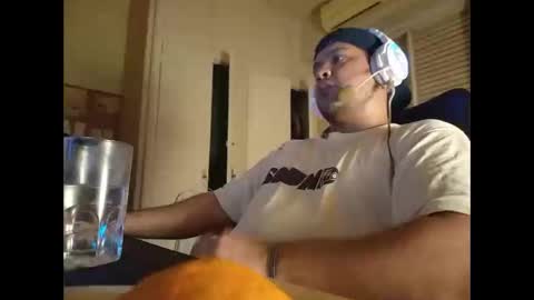 Snapshot of morocho777 chatting on 02-25-25, 04:35 Bruno online show from 02-25-25, 04:35