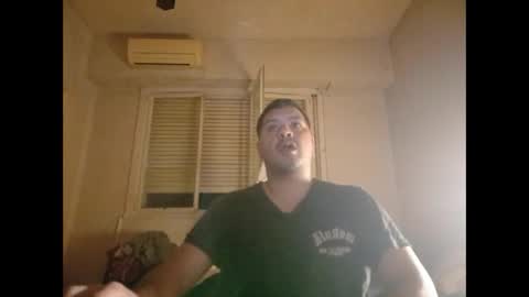 Snapshot of morocho777 chatting on 11-04-25, 04:22 Bruno online show from 11-04-25, 04:22