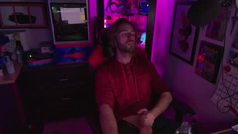 Snapshot of morphasis chatting on 02-14-25, 02:28 Morphas1s online show from 02-14-25, 02:28