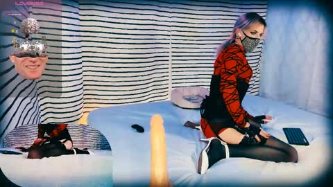 Morphelina online show from 10-18-25, 11:33