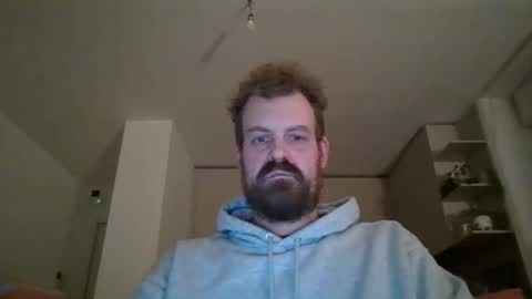 Snapshot of morritz chatting on 01-08-26, 08:22 morritz online show from 01-08-26, 08:22