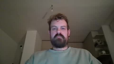 Snapshot of morritz chatting on 01-18-26, 12:25 morritz online show from 01-18-26, 12:25