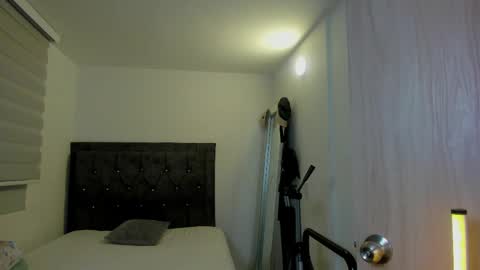 Snapshot of morthy_downey chatting on 05-24-26, 02:27 Morthy online show from 05-24-26, 02:27
