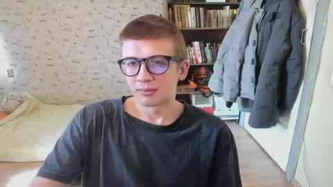 Snapshot of mortywithlove chatting on 04-18-26, 02:48 Morty online show from 04-18-26, 02:48