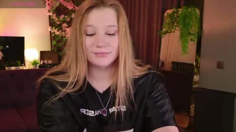 morvelyn online show from 04-29-26, 07:09